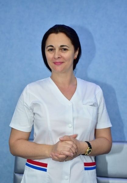 Dr. Daniela Neacsu