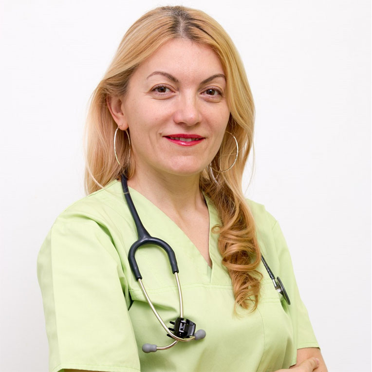Dr. Lidia Martinas 