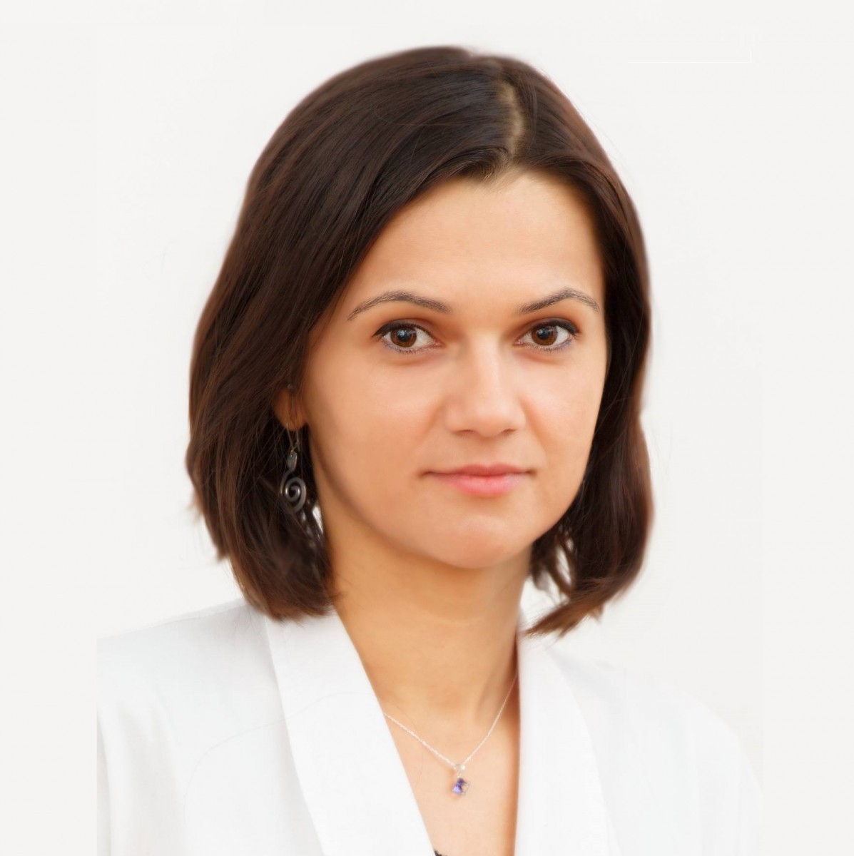 Dr.  Mihaela Luiza Pirvu